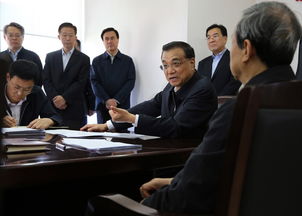 李克強(qiáng) 穩(wěn)增長(zhǎng)根本是為了保就業(yè)